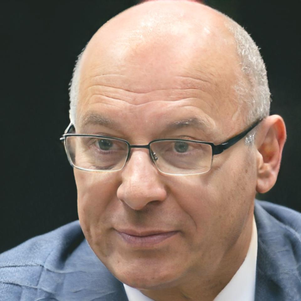 Director ejecutivo de viontarentxaqiv